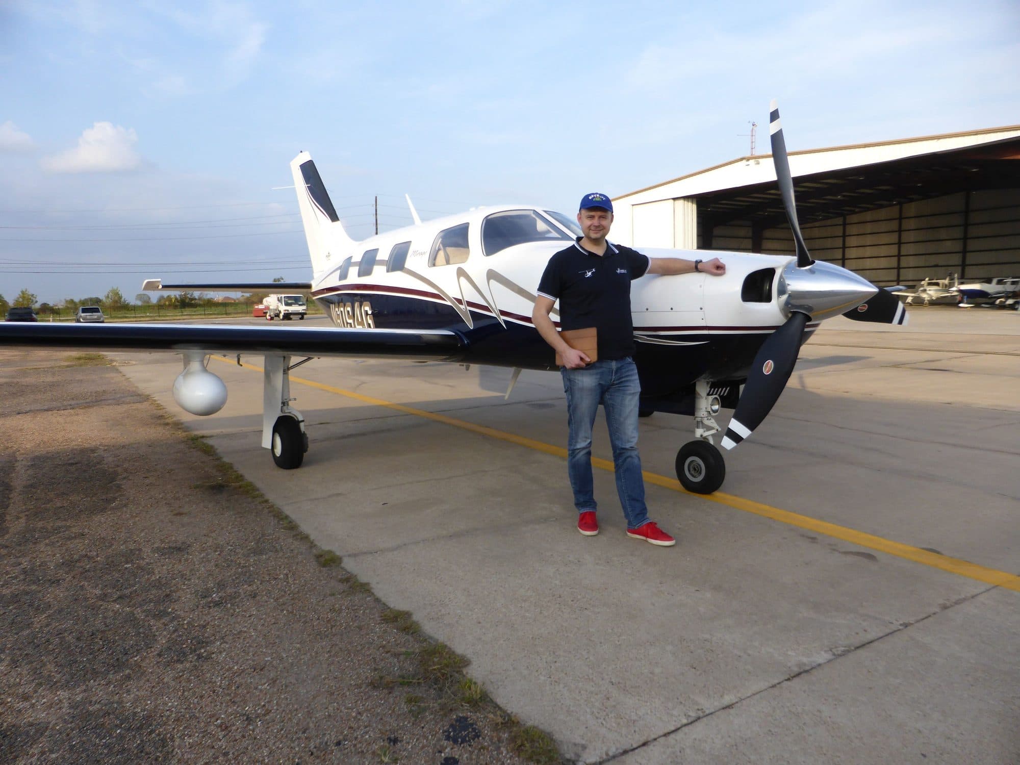 Houston Southwest (KAHX)