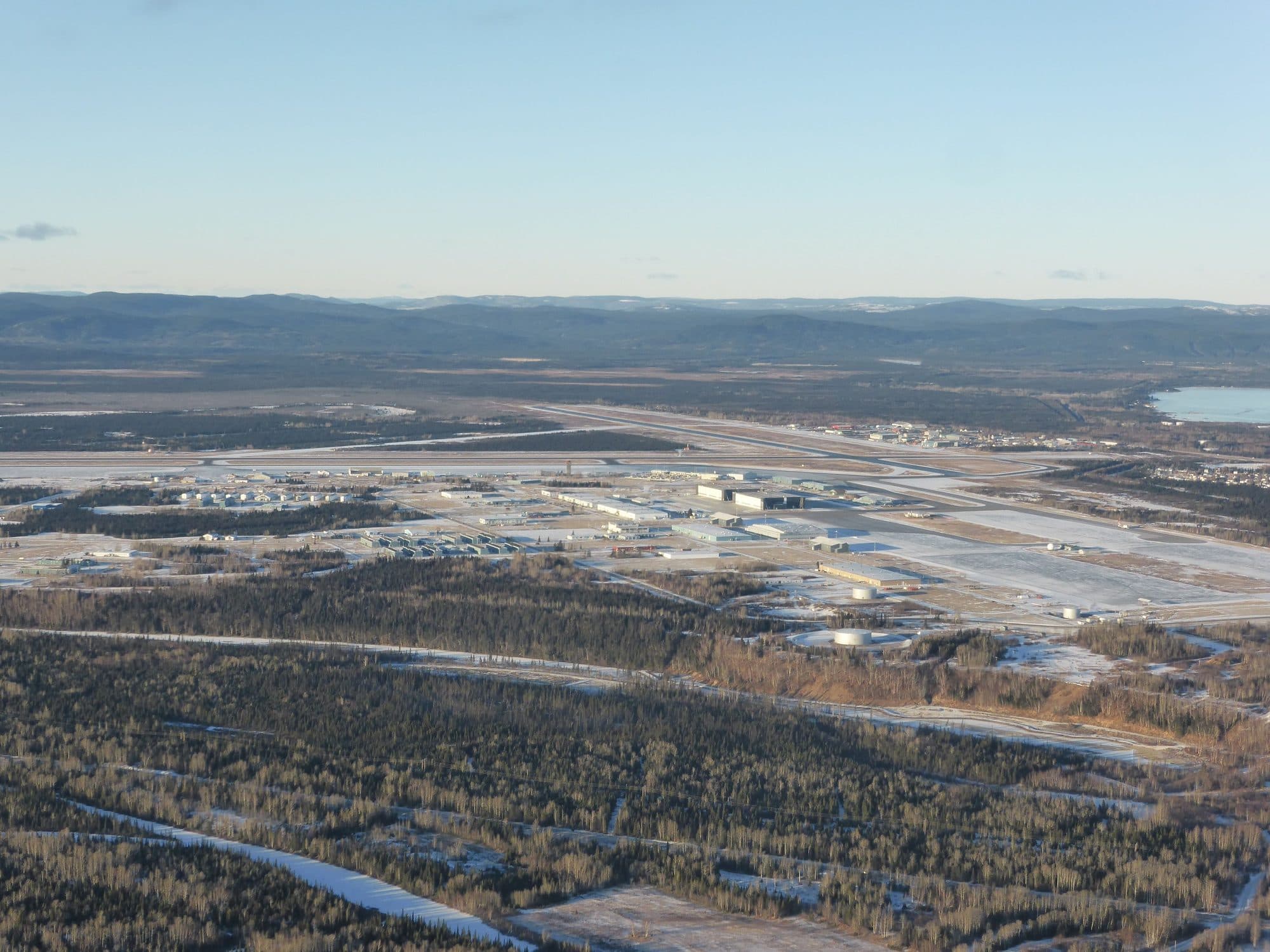 Přiblížení na kanadské letiště Goose Bay, Happy Valley (CYYR)