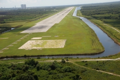 Den 1: NASA Shuttle Landing facility (TTS)